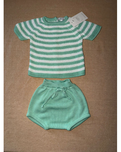 Conjunto punto rayas