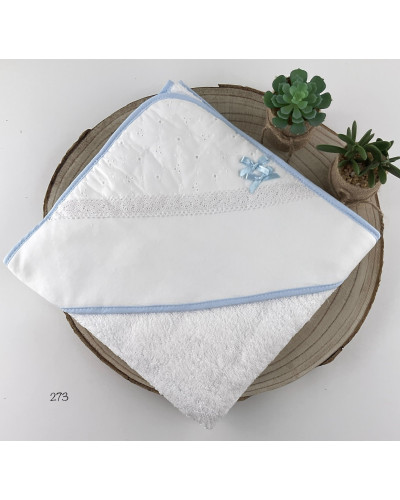 Capa de baño bordada puntilla