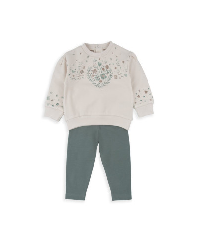 Conjunto corazón floral